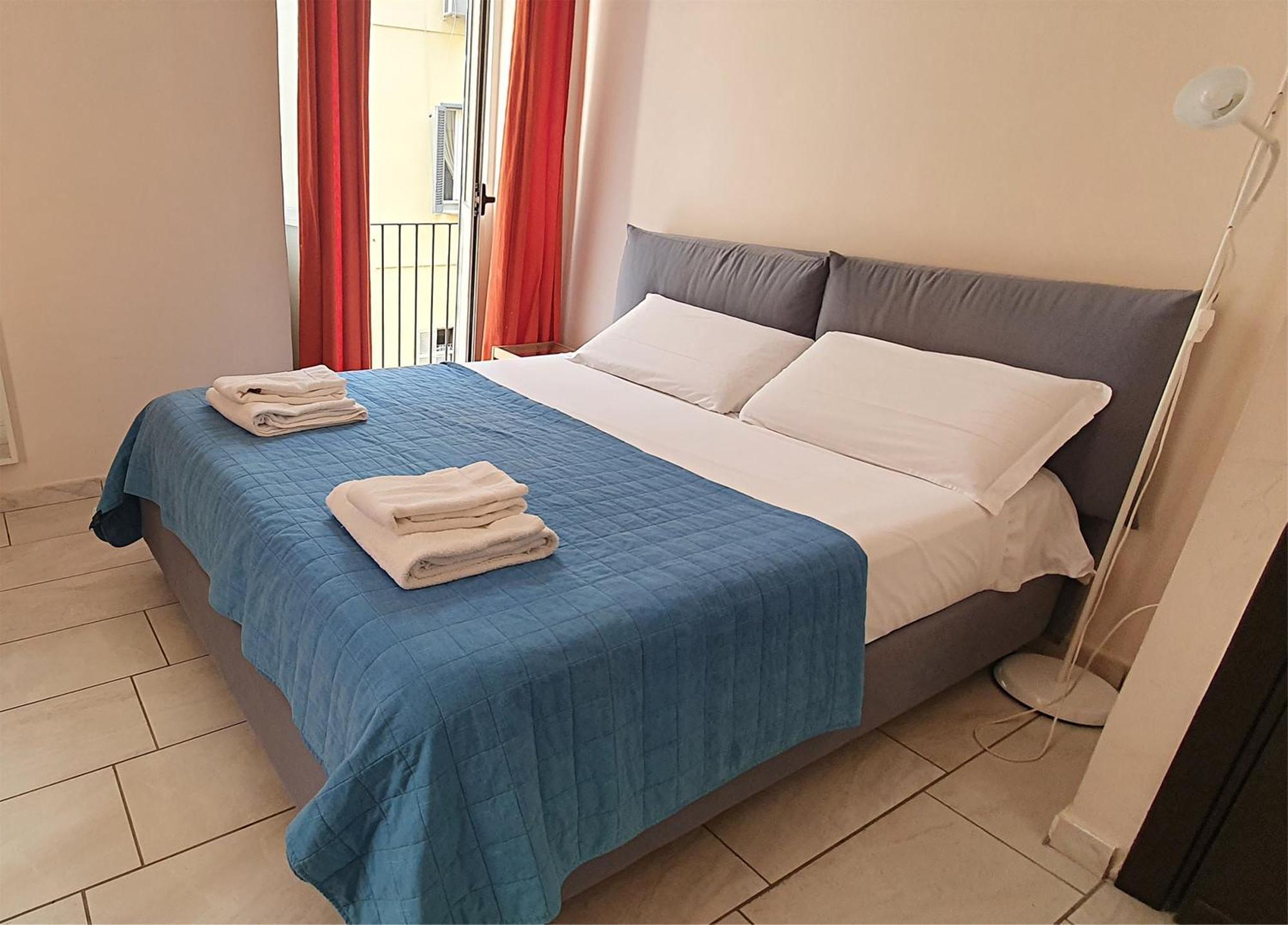 B&B City Center Naples Bilik gambar