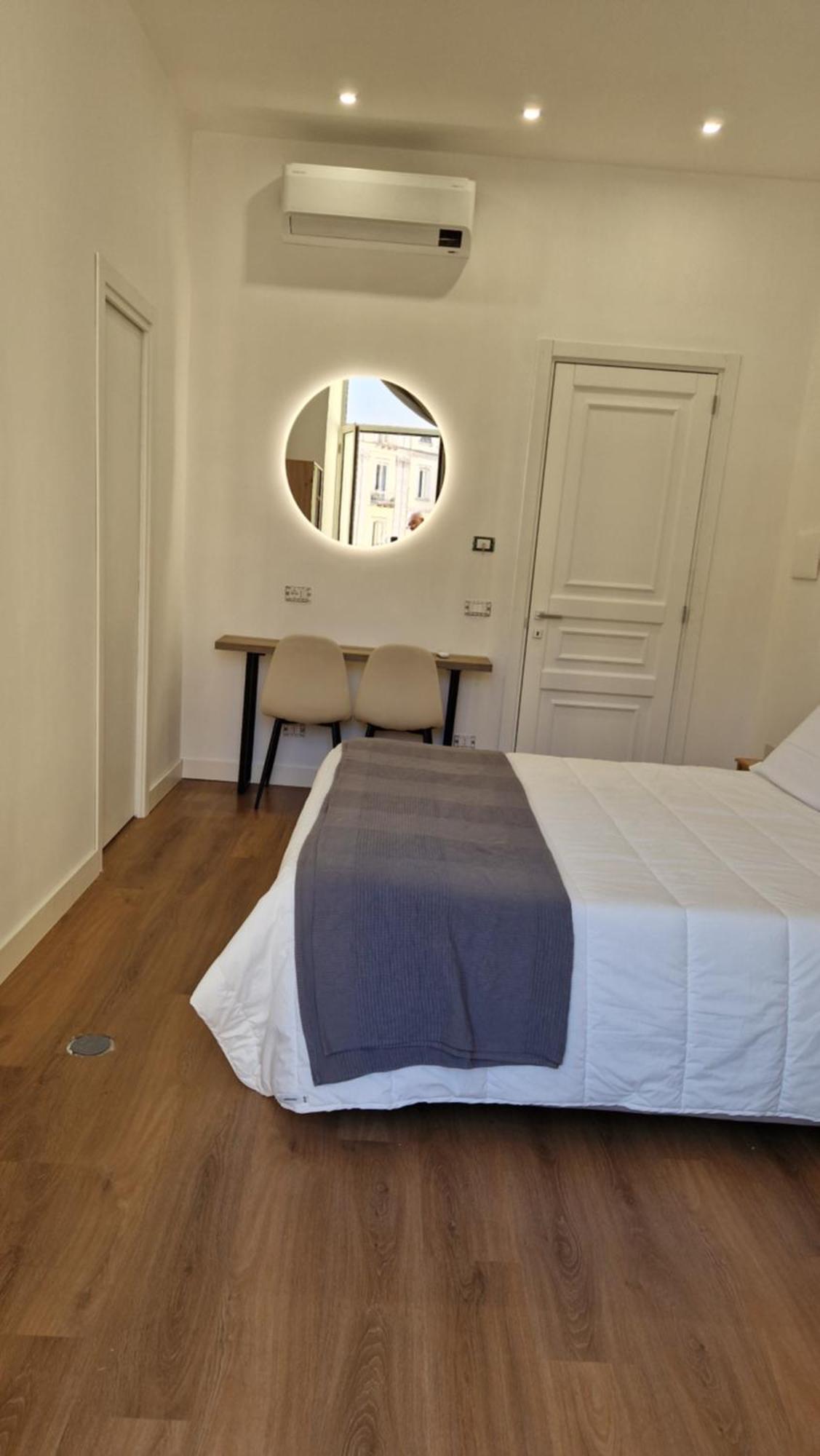 B&B City Center Naples Bilik gambar