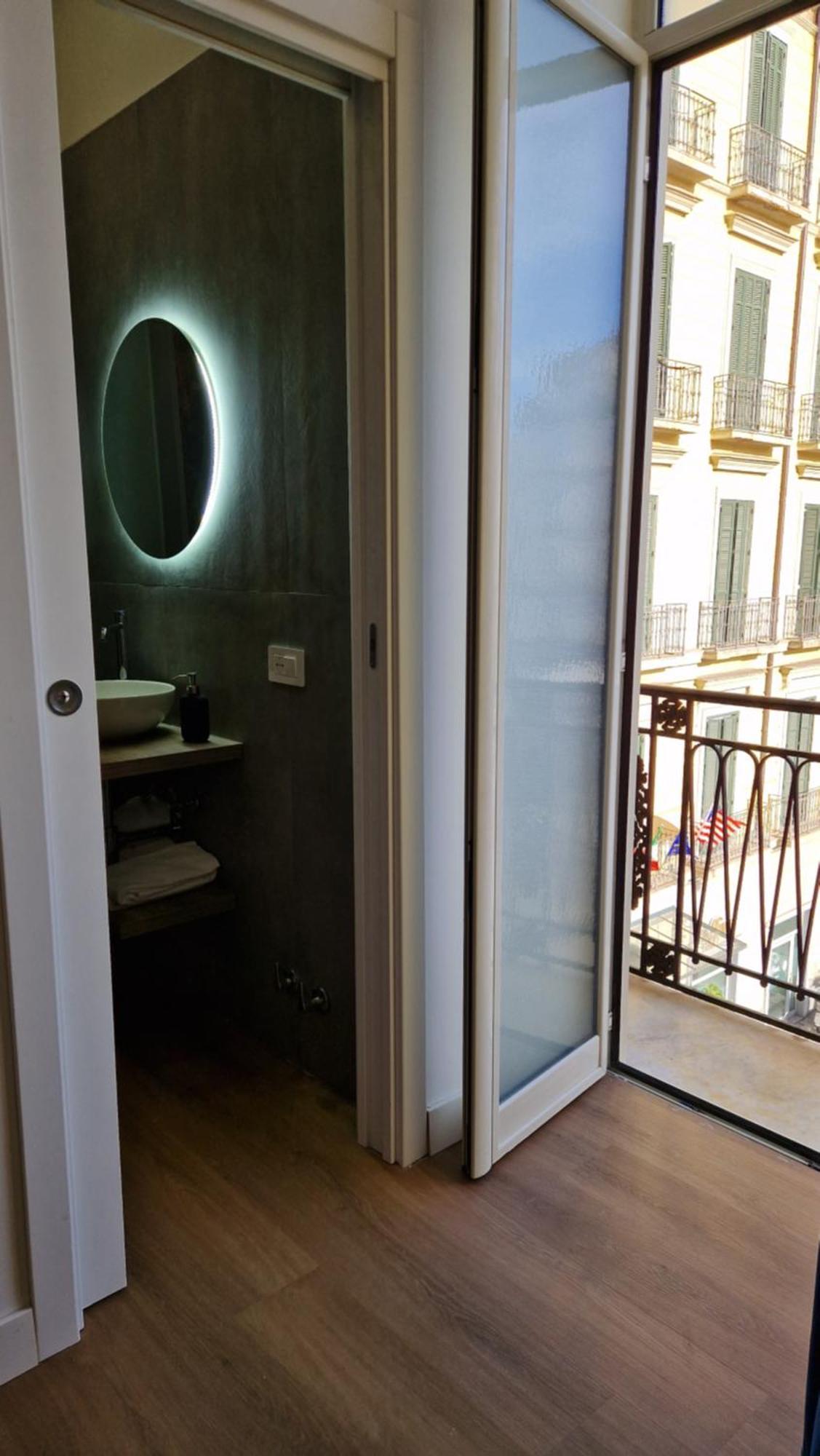 B&B City Center Naples Bilik gambar